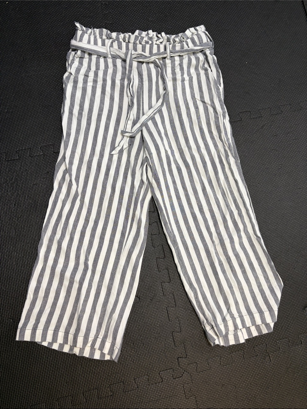 Fever Women's Gray and White Striped Paperbag Waist Pants